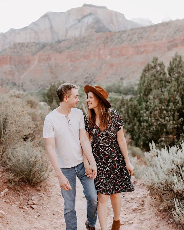 Can’t wait to blog this cute couple I got to shoot back in Zion 😍 I’m in Michigan for my sister’s wedding tomorrow, so sorry if I’m a little slow to respond! I’ll be catching up on Monday (I’d say Sunday, but there’s a strong chance of I’ll be a bit hungover  soooo... Monday it is) 😅