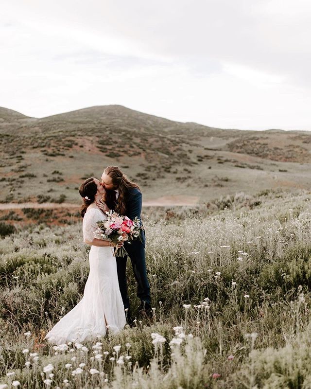 I love me some Vegas, but I do miss these Utah views sometimes. So glad I got to go back for this wedding. ⛰