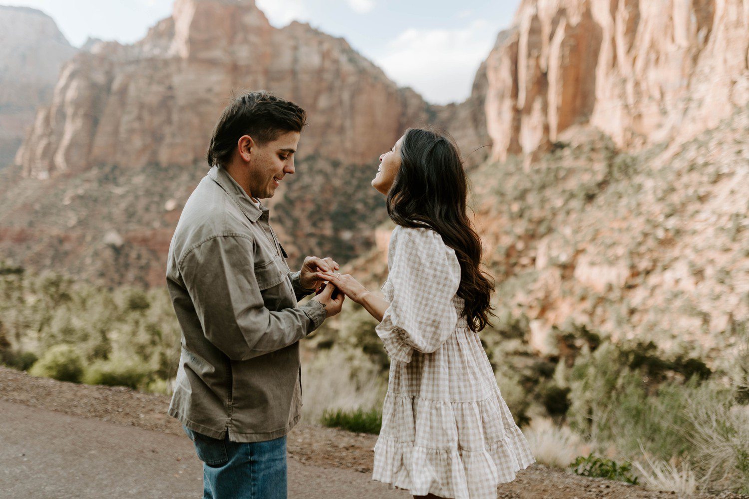 Engagement Photos in Zion