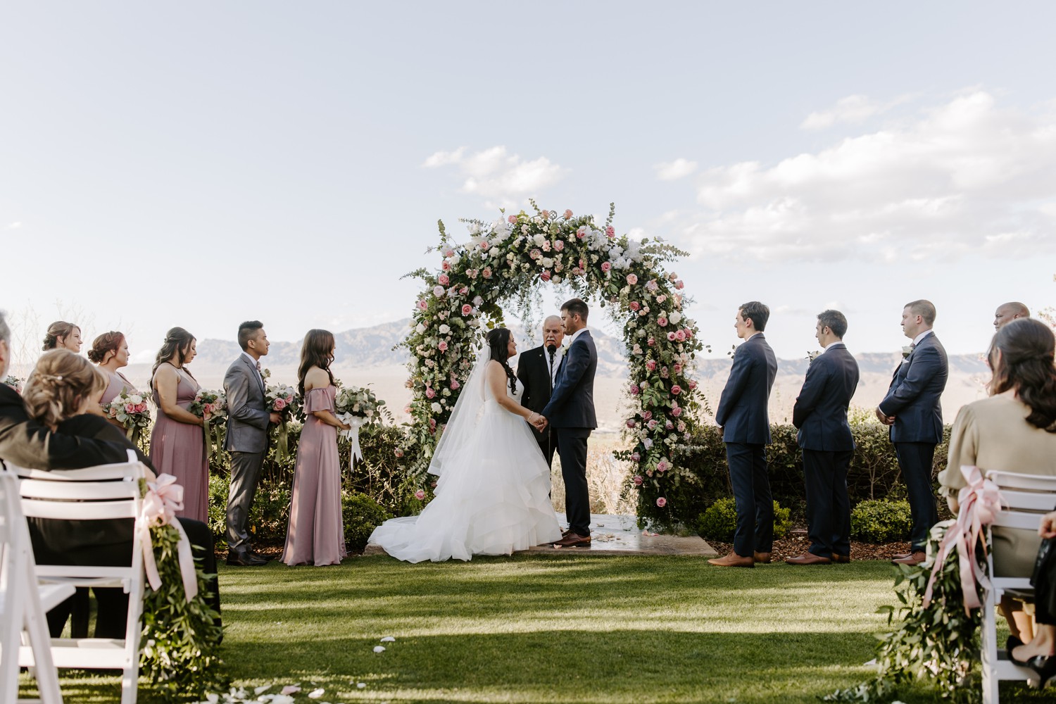 Tips for great wedding ceremony photos in Las Vegas.
